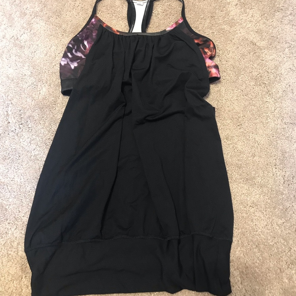 Lululemon top